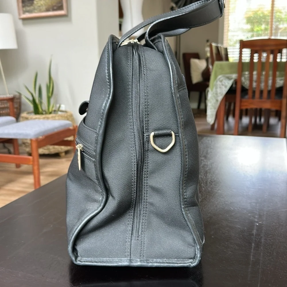 Lark Brand Canvas And Leather Overnight Weekender Bag